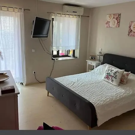 Lux Maisonette Holiday home Glossa