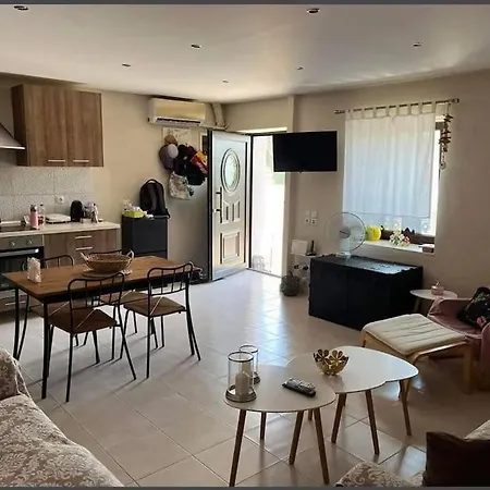 Lux Maisonette Holiday home *
